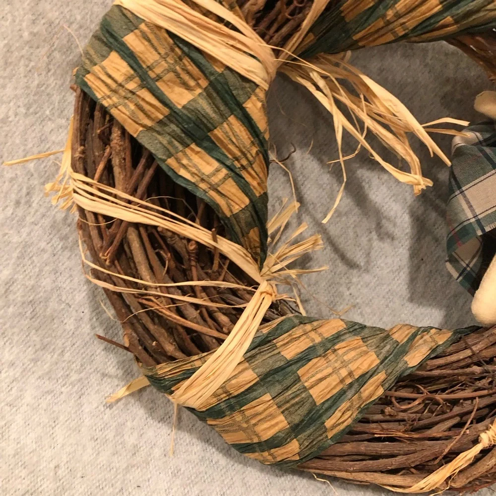 NWOT - Charming Rustic-look Plaid Doll Wreath with Raffia Trim